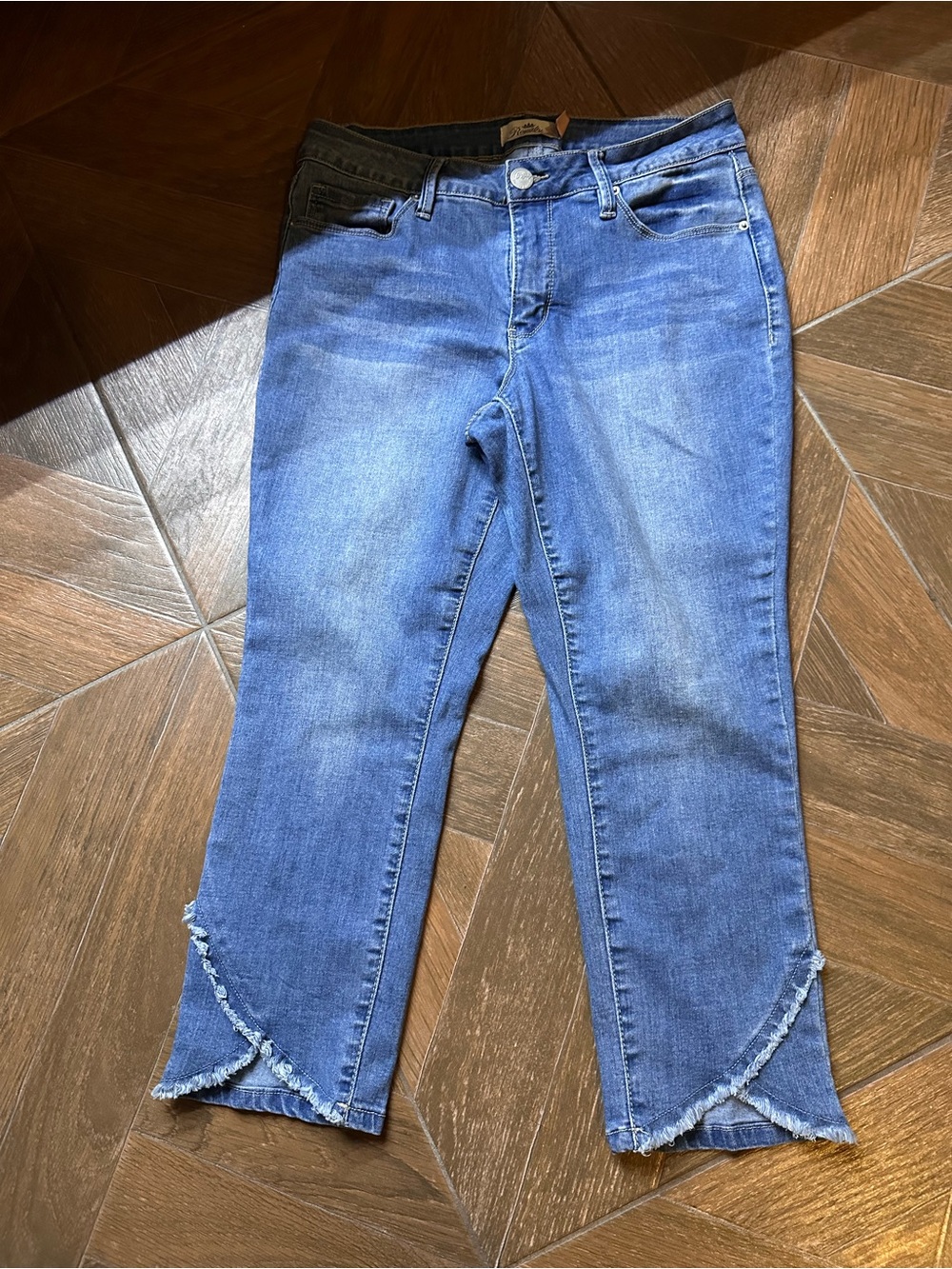 Royalty For Me Blue Cropped Fray-Hem Jeans